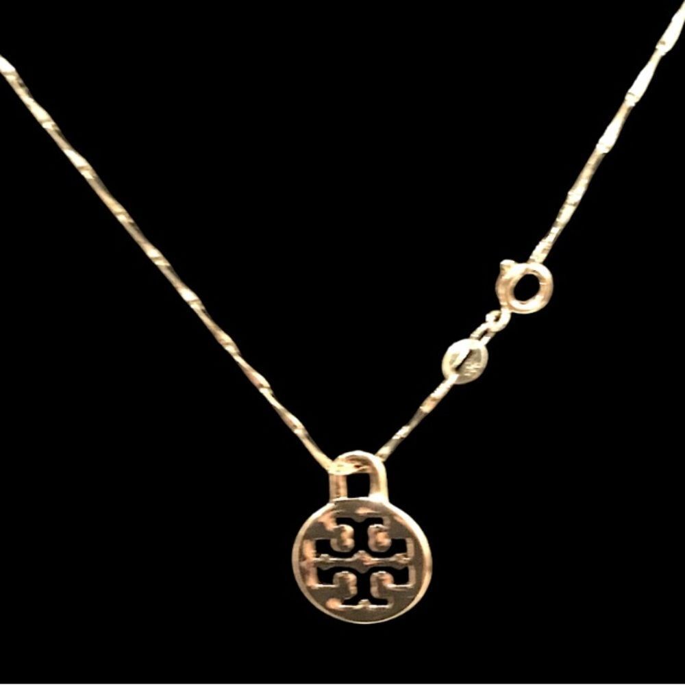 TORY BURCH 18K GOLD CHARM LOGO NECKLACE - Picture 3 of 5